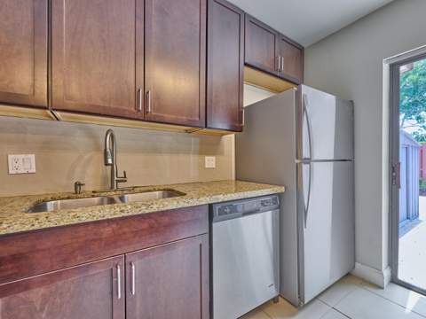 1540 Masters Circle 180, Delray Beach FL - photo 20 of 38