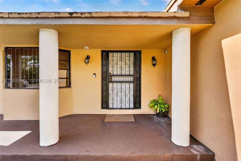 5 bedroom SingleFamilyResidence at 2450 NW 108th St, GOLF PARK SEC 2 REV, Miami — photo 4