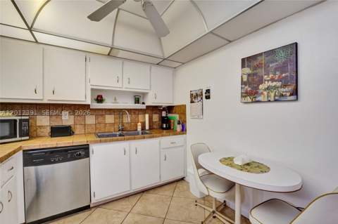 250 181st Dr 214, Sunny Isles Beach FL - photo 20 of 55