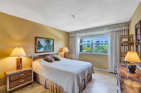 250 181st Dr 214, Sunny Isles Beach FL - photo 24 of 55