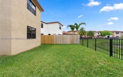 2401 NE 2nd Dr, Homestead FL - photo 13 of 14