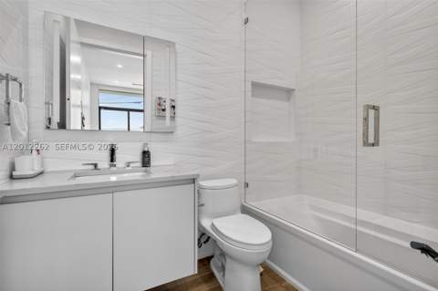 1830 NE 193rd St, Miami FL - photo 14 of 38