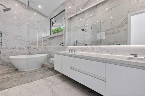 1830 NE 193rd St, Miami FL - photo 17 of 38