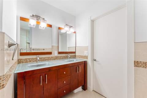 8763 SW 61st Pl, Pinecrest FL - photo 15 of 30