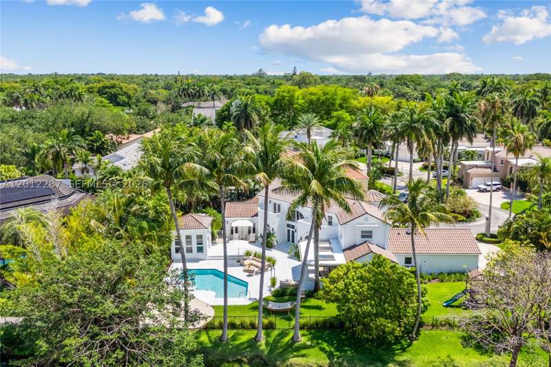 7 bedroom SingleFamilyResidence at 8763 SW 61st Pl, Pinecrest Gardens, Pinecrest — photo 2