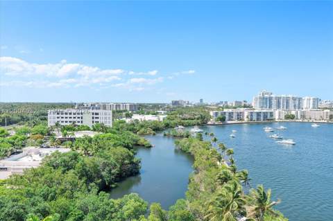 17301 Biscayne Blvd 1010, North Miami Beach FL - photo 6 of 23