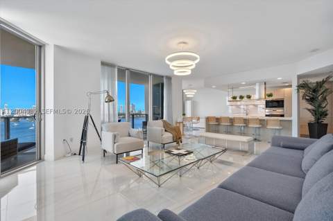 17301 Biscayne Blvd 1010, North Miami Beach FL - photo 7 of 23