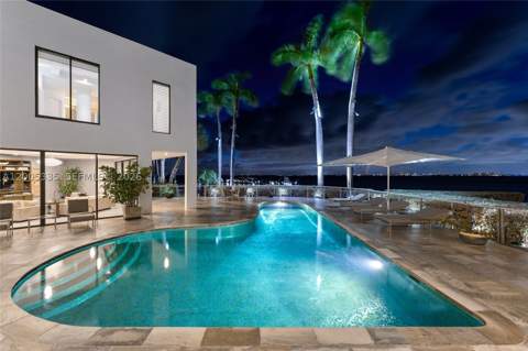 485 W Matheson Dr, Key Biscayne FL - photo 16 of 82