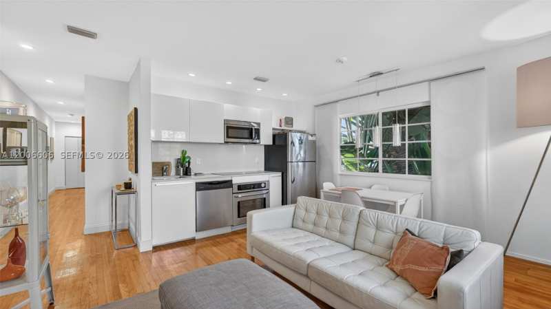 2 bedroom Condominium at 1410 Euclid Ave 6, Essenza At 1410 Euclid Co, Miami Beach — photo 1