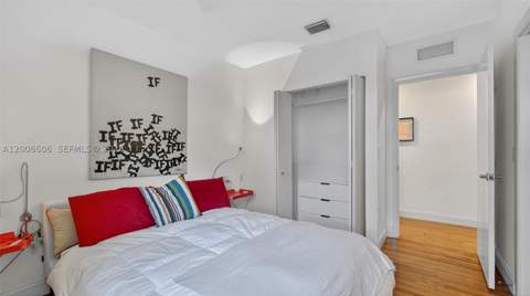 1410 Euclid Ave 6, Miami Beach FL - photo 12 of 35