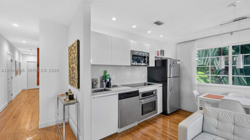 2 bedroom Condominium at 1410 Euclid Ave 6, Essenza At 1410 Euclid Co, Miami Beach — photo 3