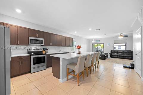 25378 SW 108th Ave, Homestead FL - photo 6 of 39