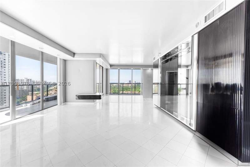 2 bedroom Condominium at 19667 Turnberry Way 18D, Turnberry Isle South Cond, Aventura — photo 5