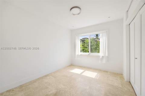 255 Ridgewood Rd, Key Biscayne FL - photo 13 of 30