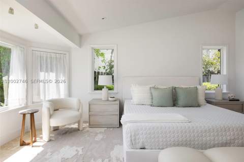 255 Ridgewood Rd, Key Biscayne FL - photo 17 of 30