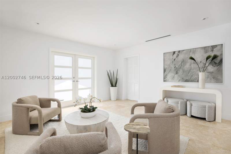 4 bedroom SingleFamilyResidence at 255 Ridgewood Rd, Tropical Isle Homes Sub 4, Key Biscayne — photo 4