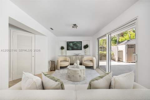255 Ridgewood Rd, Key Biscayne FL - photo 9 of 30