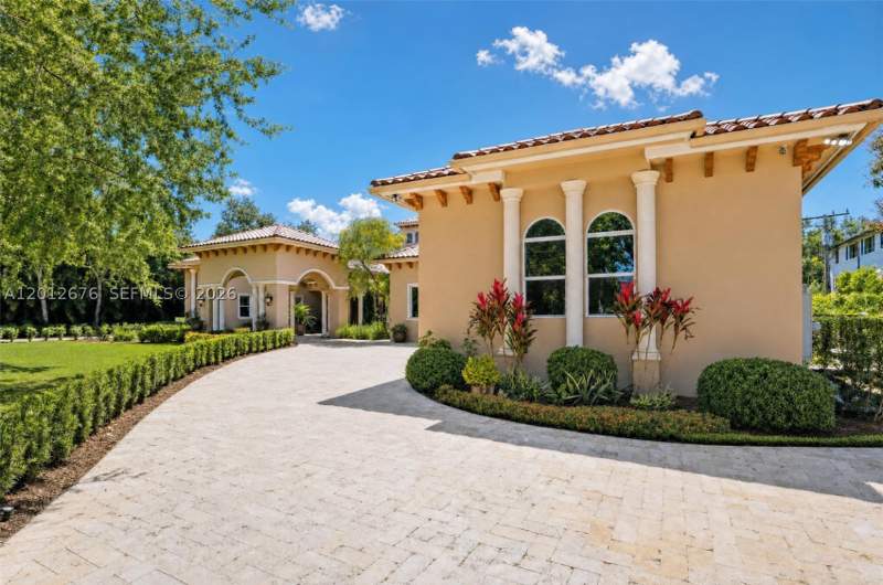 7 bedroom SingleFamilyResidence at 7480 SW 100th St, Flagler Groves Estates SE, Pinecrest — photo 4