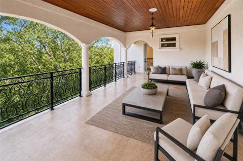7480 SW 100th St, Pinecrest FL - photo 9 of 37