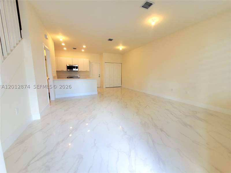 3 bedroom Townhouse at 4278 NW 82nd Ave 4278, Downtown Doral South Phas, Doral — photo 4
