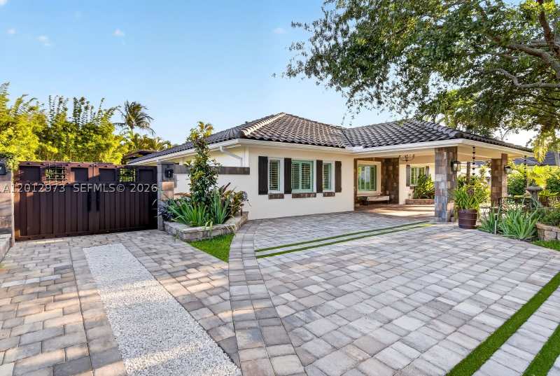 4 bedroom SingleFamilyResidence at 10570 SW 56th Ter, Datorre Sub, Miami — photo 1