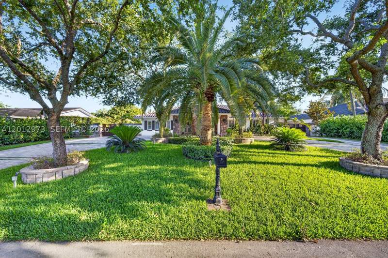 4 bedroom SingleFamilyResidence at 10570 SW 56th Ter, Datorre Sub, Miami — photo 2