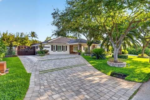 10570 SW 56th Ter, Miami FL - photo 9 of 60