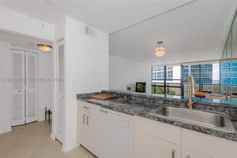 600 NE 36th St 706, Miami FL - photo 14 of 34