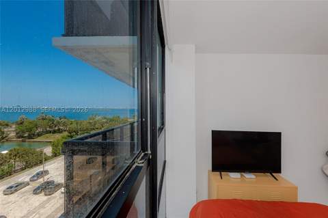 600 NE 36th St 706, Miami FL - photo 18 of 34