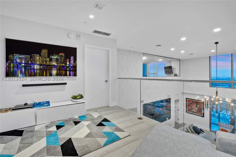 4 bedroom Condominium at 121 NE 34th St PH3217, 3401 MIDTOWN CONDO, Miami — photo 2