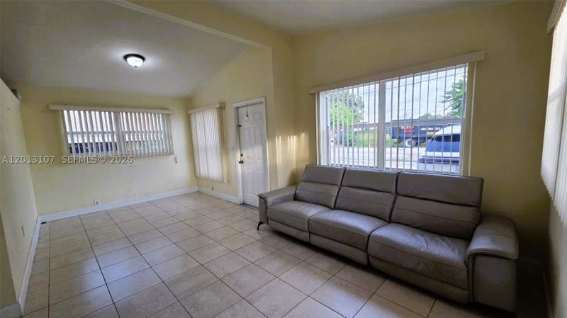 3 bedroom SingleFamilyResidence at 2335 NW 55th St, High Ridge Park, Miami — photo 4