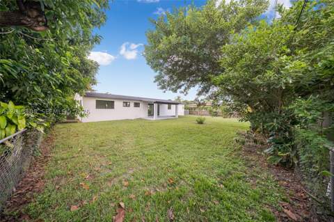291 NW 184th Ter, Miami Gardens FL - photo 24 of 31
