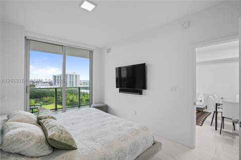 16385 Biscayne Blvd 1402, North Miami Beach FL - photo 11 of 30
