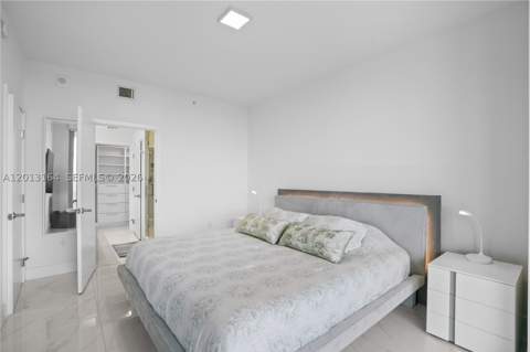 16385 Biscayne Blvd 1402, North Miami Beach FL - photo 13 of 30