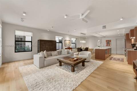 3036 Mcdonald Street, Miami FL - photo 10 of 45