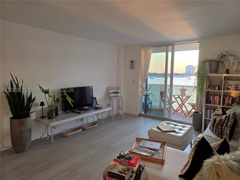 1 bedroom Condominium at 7928 West Dr 307, The Islander Club Condo, North Bay Village — photo 3