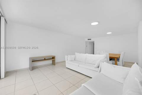 2780 NE 183rd St 115, Aventura FL - photo 12 of 47