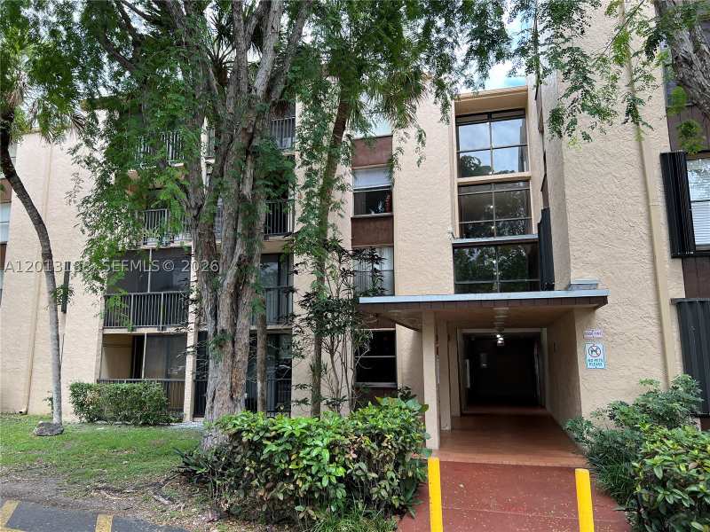 1 bedroom Condominium at 14415 N Kendall Dr 102G, Promenade At Kendale Lakes, Miami — photo 1