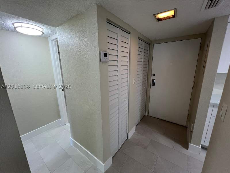 1 bedroom Condominium at 14415 N Kendall Dr 102G, Promenade At Kendale Lakes, Miami — photo 5