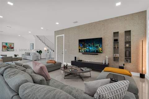 7509 NW 99th Ave, Doral FL - photo 10 of 80