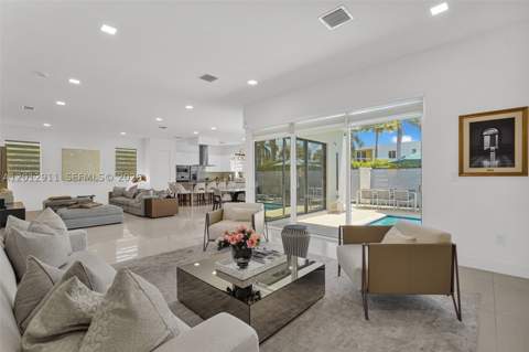 7509 NW 99th Ave, Doral FL - photo 11 of 80