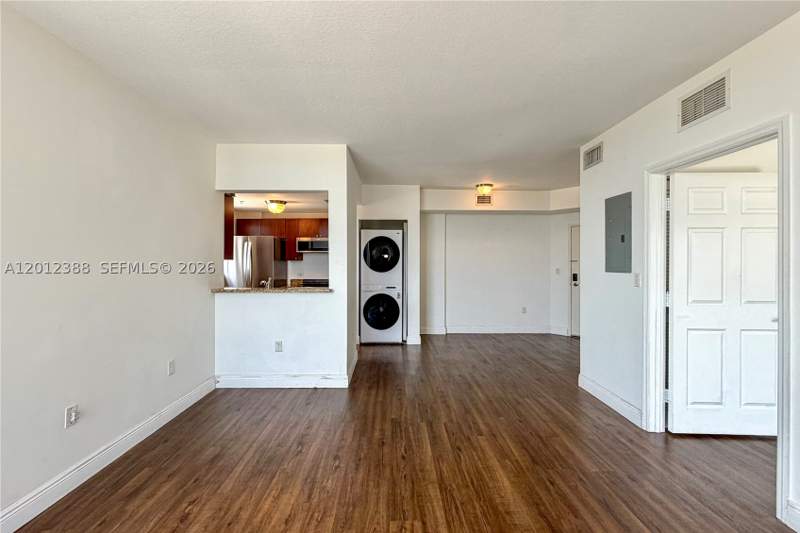 1 bedroom Condominium at 2600 SW 27th Ave 902, Gateway To The Grove Cond, Miami — photo 2