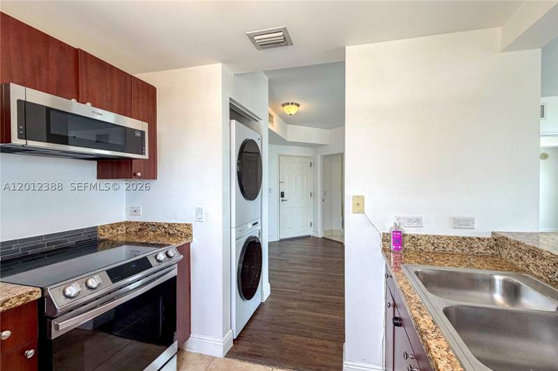 1 bedroom Condominium at 2600 SW 27th Ave 902, Gateway To The Grove Cond, Miami — photo 4