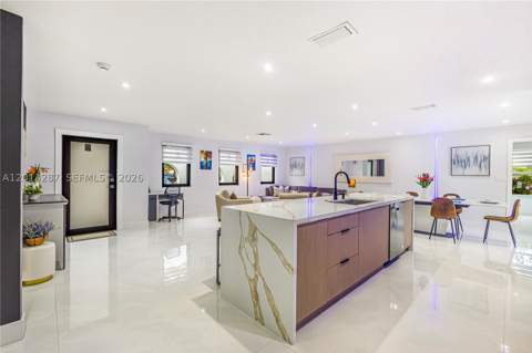 15331 Turnbull Dr, Miami Lakes FL - photo 10 of 72