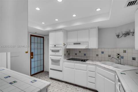 200 Ocean Lane Dr 407, Key Biscayne FL - photo 7 of 40