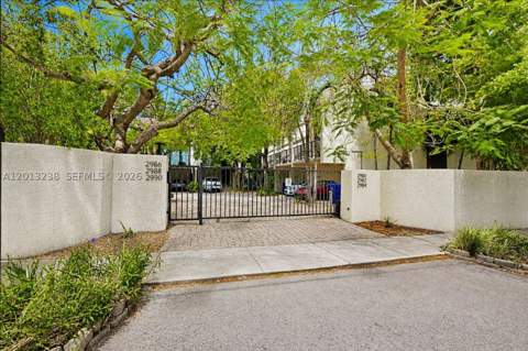 2984 Mary St, Miami FL - photo 15 of 37