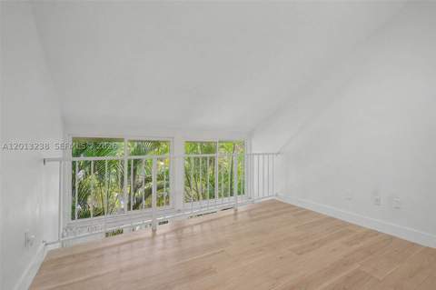 2984 Mary St, Miami FL - photo 19 of 37