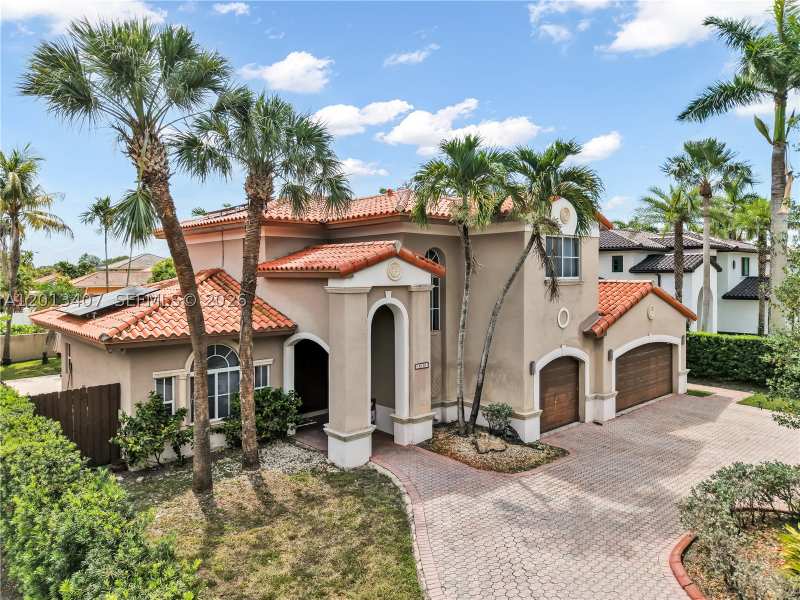 5 bedroom SingleFamilyResidence at 16101 NW 79th Ct, Silvercrest Lake Estates, Miami Lakes — photo 1