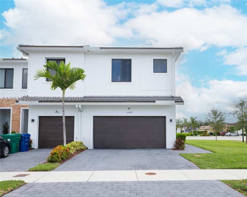 3 bedroom Townhouse at 10807 SW 232nd Ter, Mc Residential, Homestead — photo 1