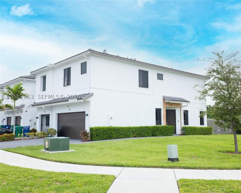 3 bedroom Townhouse at 10807 SW 232nd Ter, Mc Residential, Homestead — photo 2